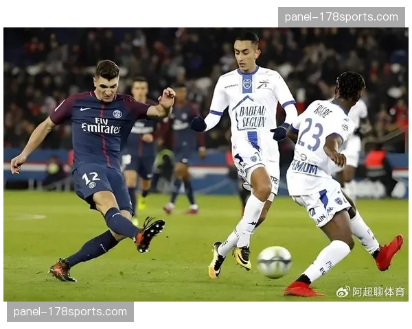 昂热1-0小胜圣埃蒂安，制胜球来自快速边路转移后传中，全场唯一射正即得分